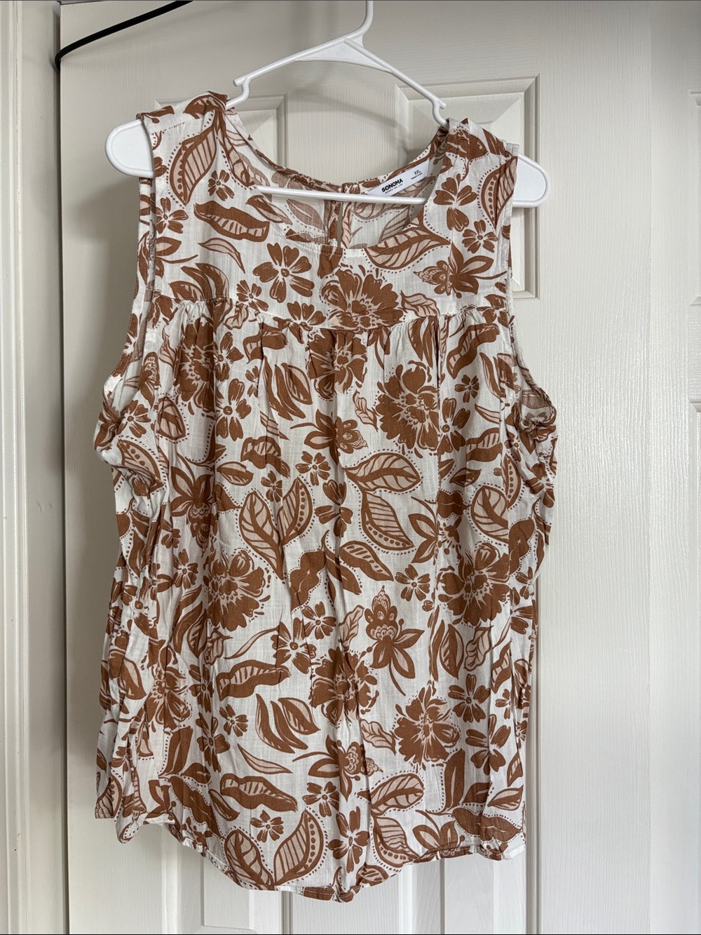 Sonoma Sleeveless Floral Tank - Brown & White